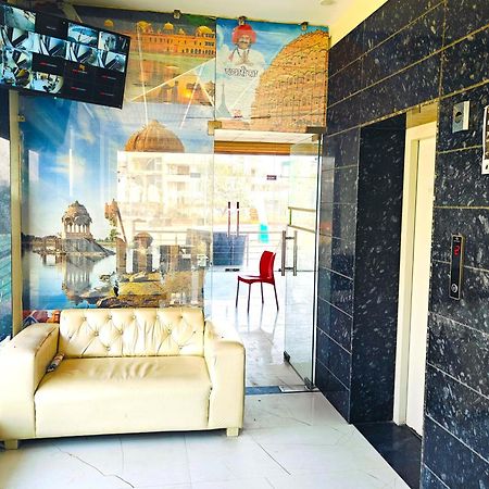 Hotel Hari Inn Jaipur Exteriör bild