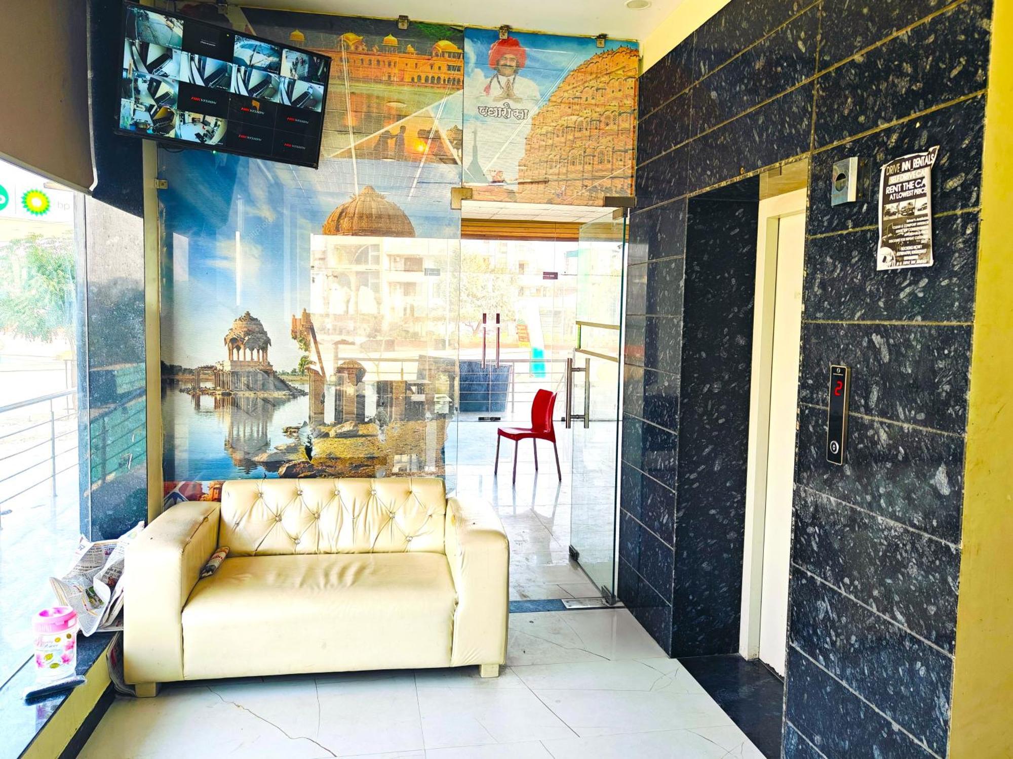 Hotel Hari Inn Jaipur Exteriör bild