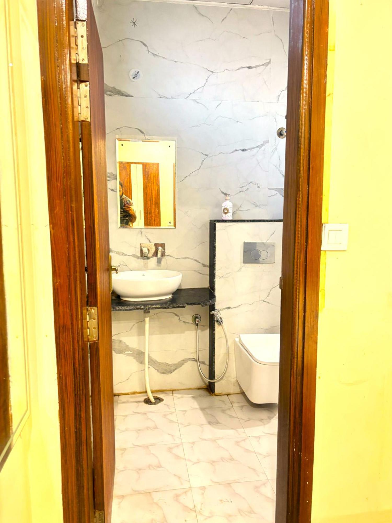 Hotel Hari Inn Jaipur Rum bild