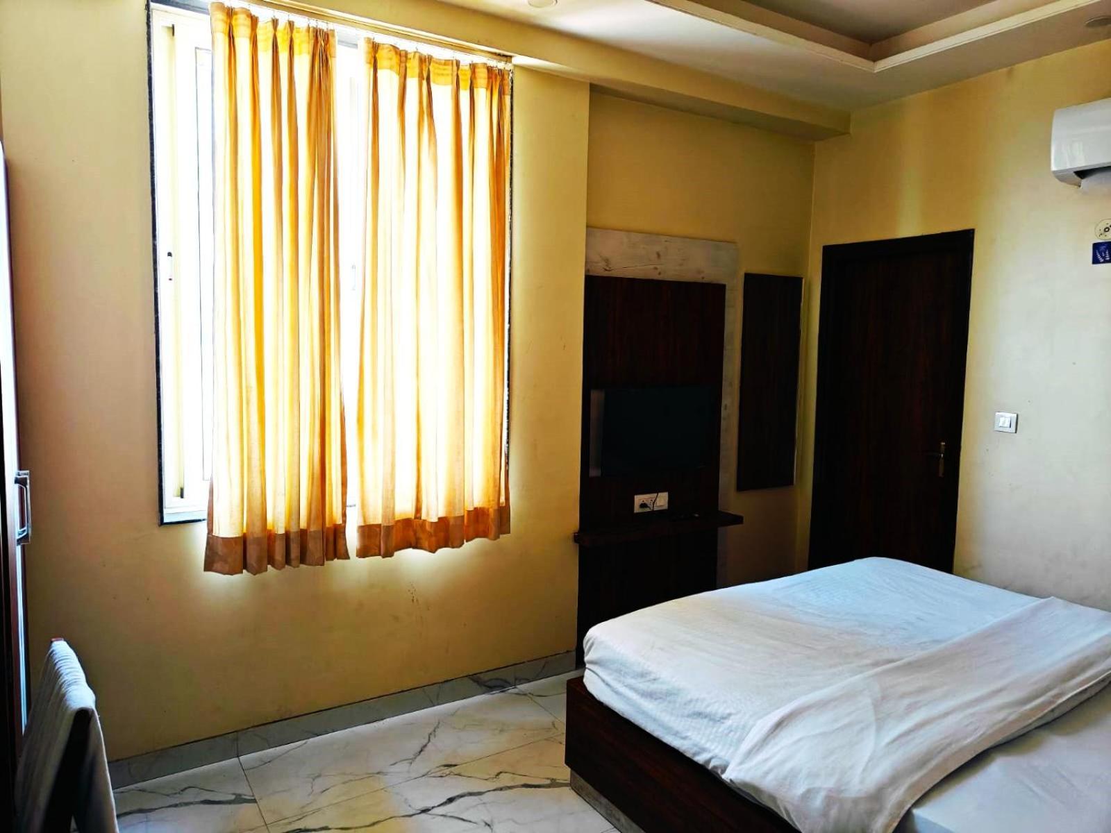 Hotel Hari Inn Jaipur Exteriör bild