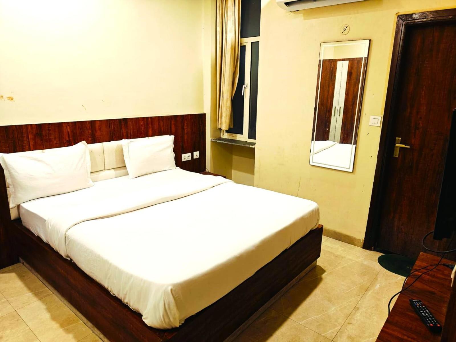 Hotel Hari Inn Jaipur Exteriör bild